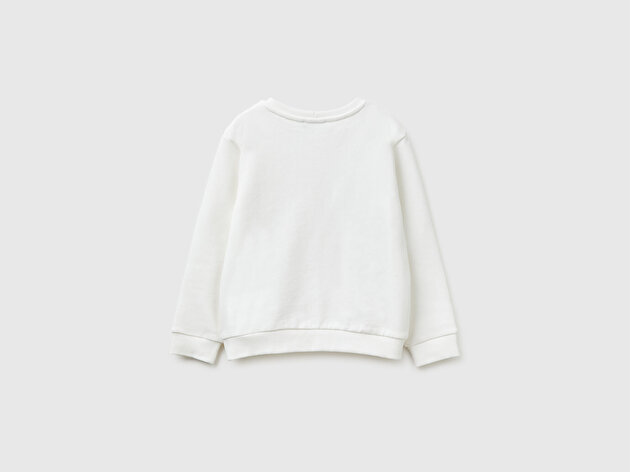Benetton Kız Bebek Beyaz Baskılı İşlemeli Bisiklet Yaka Sweatshirt