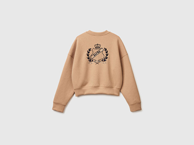 Benetton Kadın Bej Pamuk ve Modal Karışımlı Arkası İşlemeli Bisiklet Yaka Sweatshirt