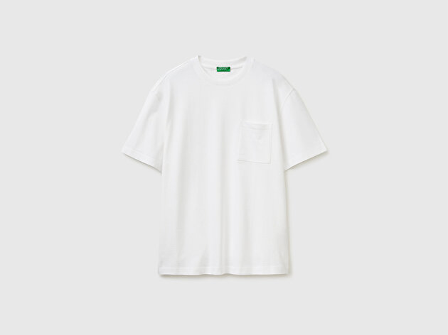 Benetton Erkek Beyaz  %100 Pamuk Cepli Arkası Logo Nakışlı Bisiklet Yaka T-Shirt