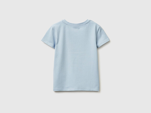 Benetton Kız Çocuk Buz Mavisi Önü Baskılı Etek Ucu Logolu Bisiklet Yaka T-Shirt