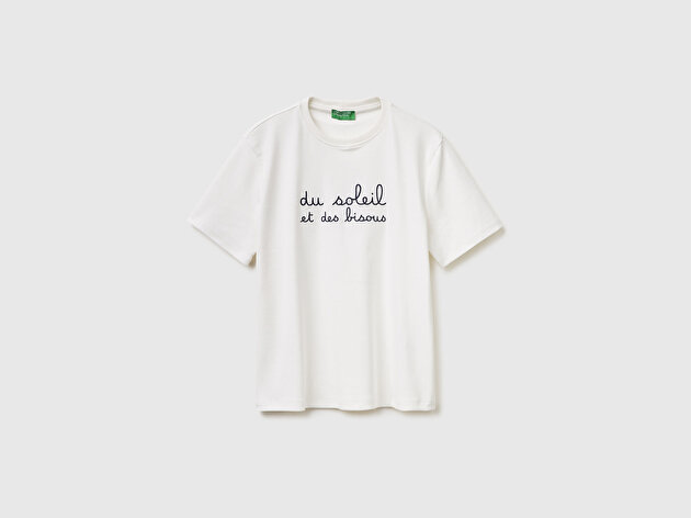 Benetton Kadın Krem Pamuk Karışımlı Önü Nakışlı Bisiklet Yaka T-Shirt