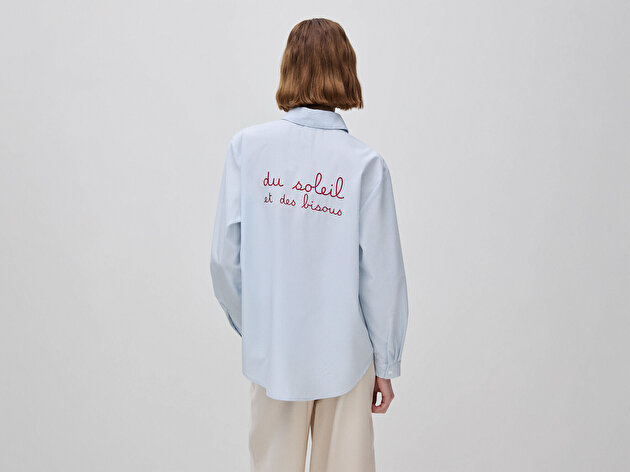 Benetton Kadın Açık Mavi Pamuk Karışımlı Arkası Nakış Detaylı Gömlek