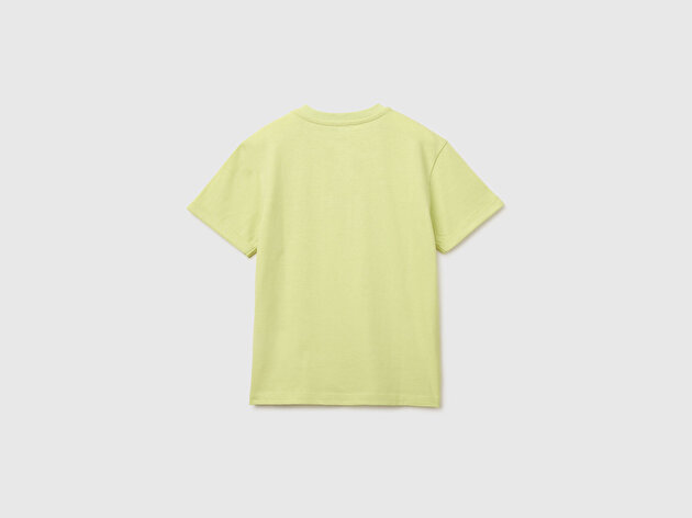 Benetton Erkek Çocuk Sarı Logo İşlemeli Düğmeli Cep Detaylı Henley Yaka T-Shirt