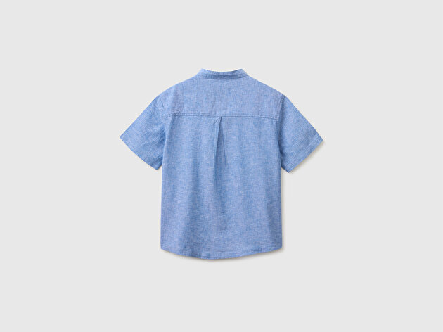 Benetton Erkek Çocuk Mavi Logo İşlemeli Ahşap Düğmeli Kısa Kollu Mandarin Yaka Gömlek