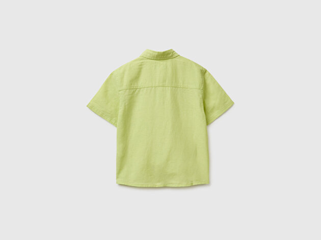 Benetton Erkek Bebek Sarı Logo İşlemeli Kapaklı Cepli Ahşap Düğmeli Kısa Kollu Gömlek