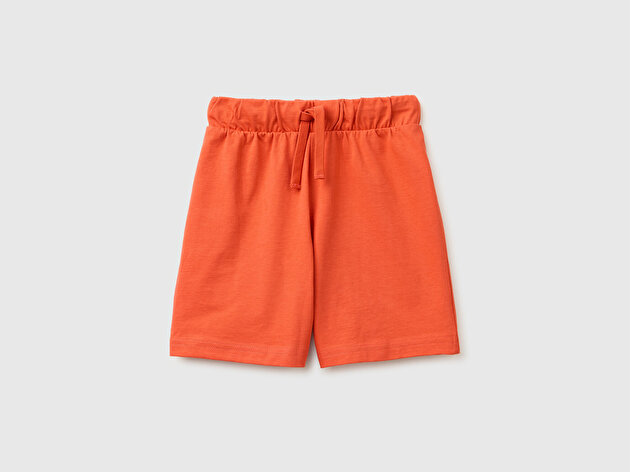 Benetton Erkek Bebek Kırmızı Arka Bacağı Logo Baskı Detaylı Bermuda Şort 