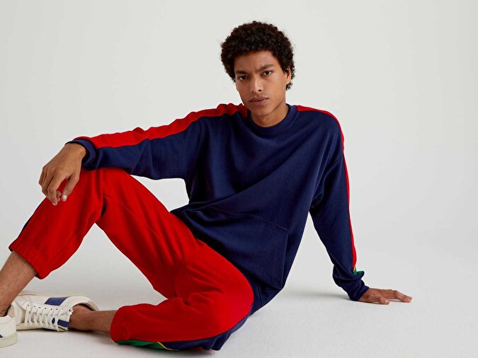 United Colors of Benetton Garçon Vêtements Pantalons & Jeans Pantalons courts Shorts en jean Bermuda En Coton Bio 